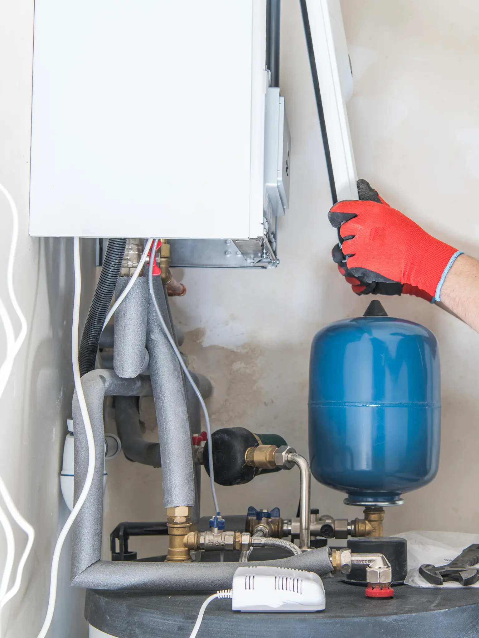 local gas engineer Batley, WF17